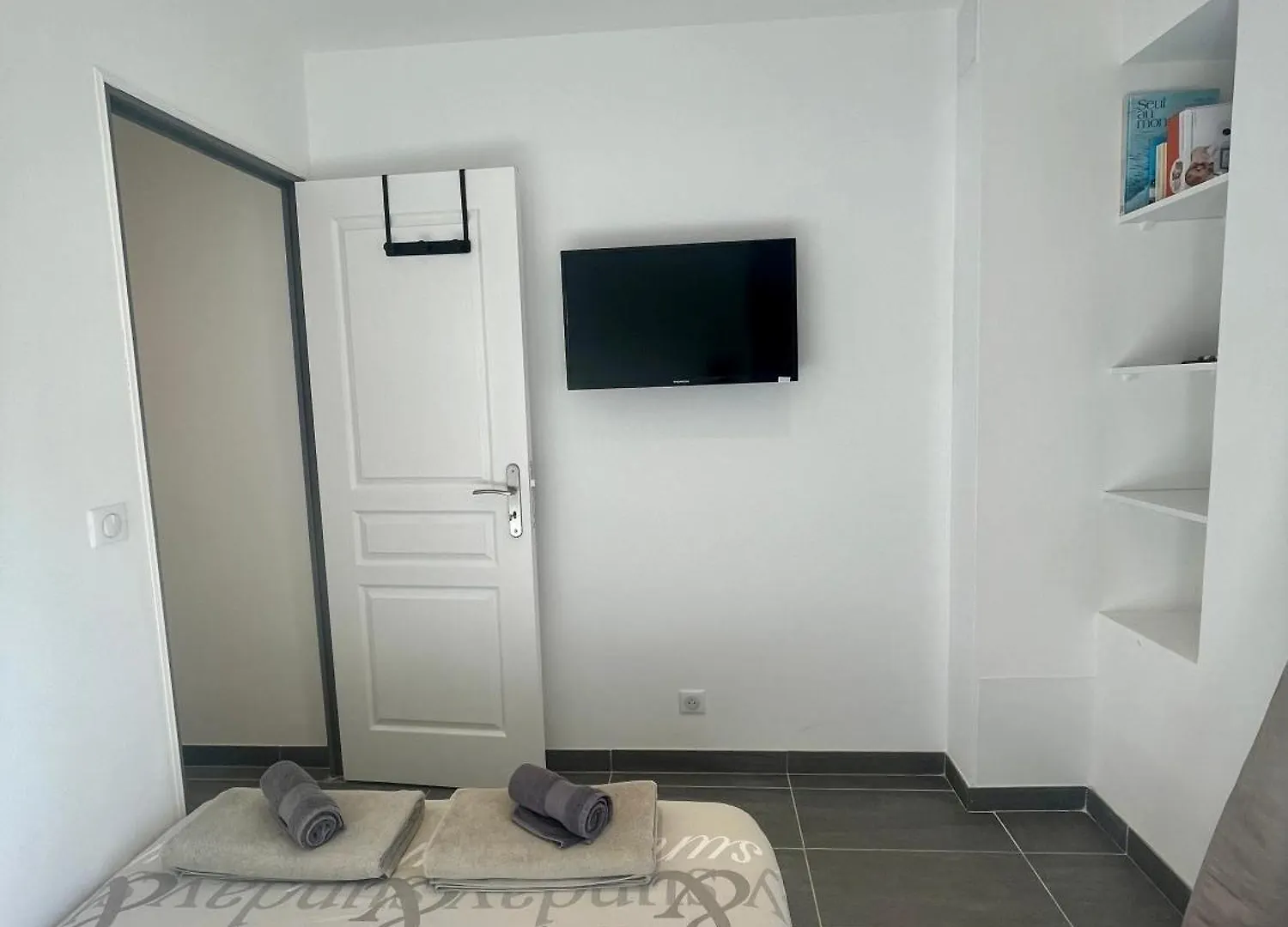 Cosy Appartement - Vieux Port Antibes